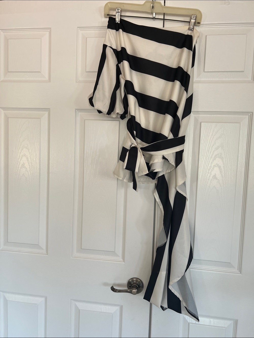 Chic Black and White One-Shoulder Stripe Blouse Drapey Fabric Asymmetric Hem